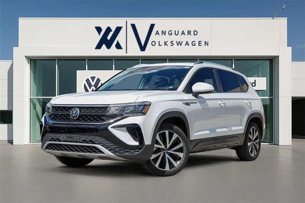 2022 Volkswagen Taos SE photo 1