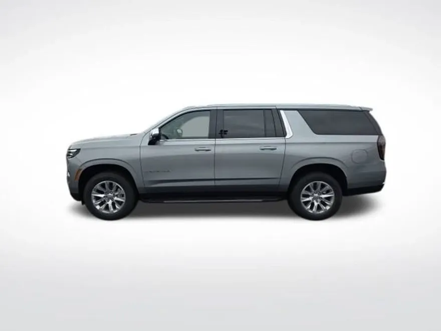 2025 Chevrolet Suburban Premier photo 1