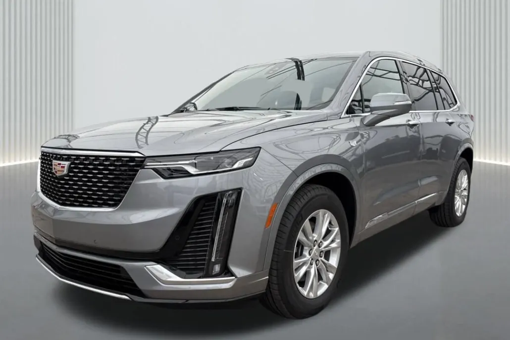 2025 Cadillac XT6 Luxury photo 1