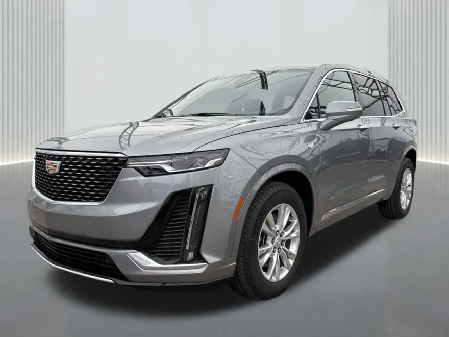 2025 Cadillac XT6 Luxury photo 1
