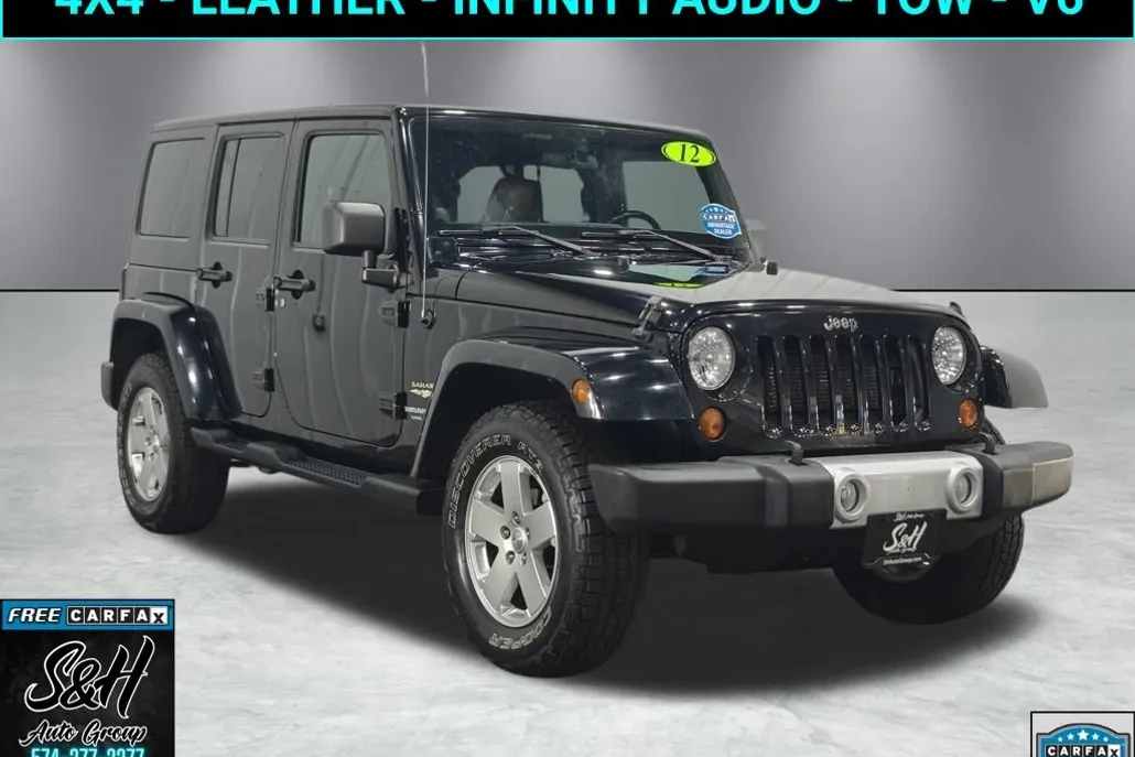 2012 Jeep Wrangler Unlimited Sahara photo 1