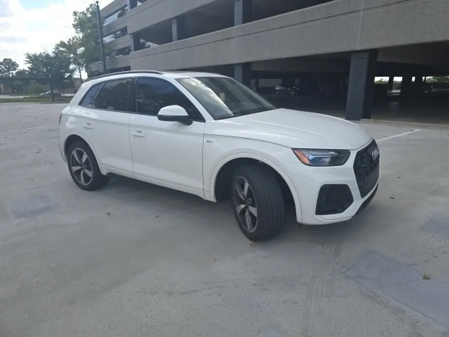 2023 Audi Q5 S line Premium Plus photo 1