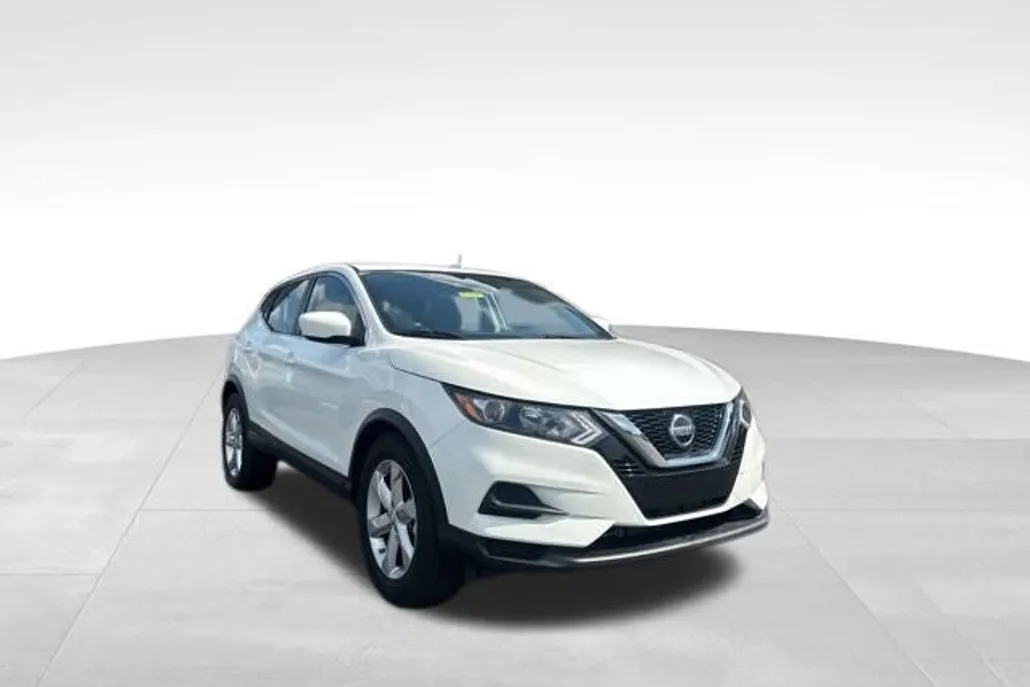 2022 Nissan Rogue Sport S photo 1
