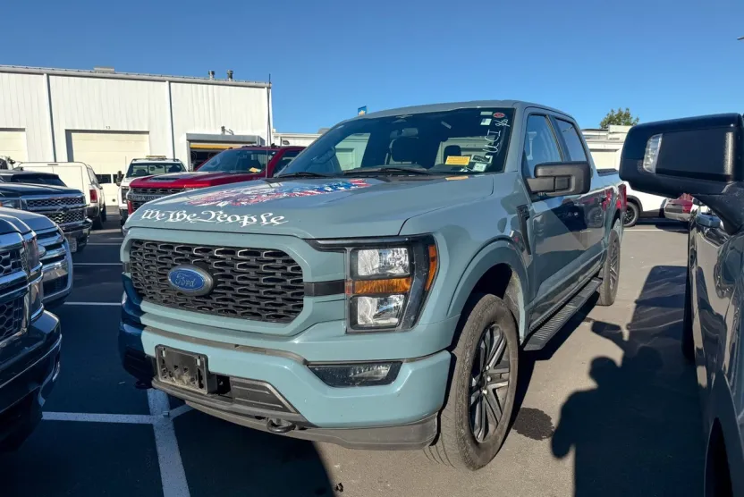 2023 Ford F-150 XL photo 1