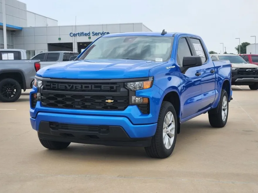 2026 Chevrolet Silverado 1500 Custom photo 1