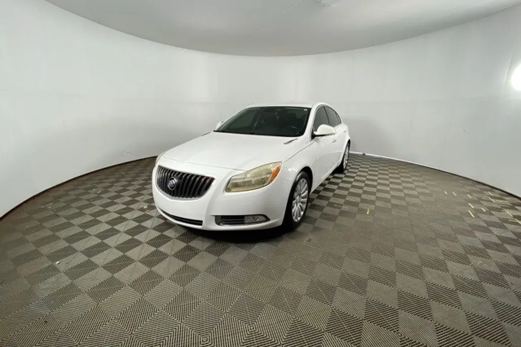 2012 Buick Regal Premium photo 1