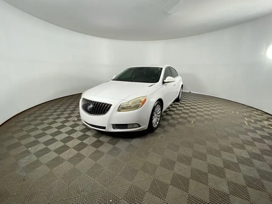 2012 Buick Regal Premium photo 1