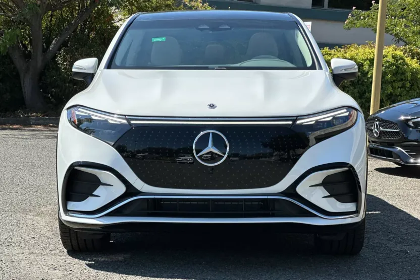 2026 Mercedes Benz EQS SUV 580 4MATIC photo 1