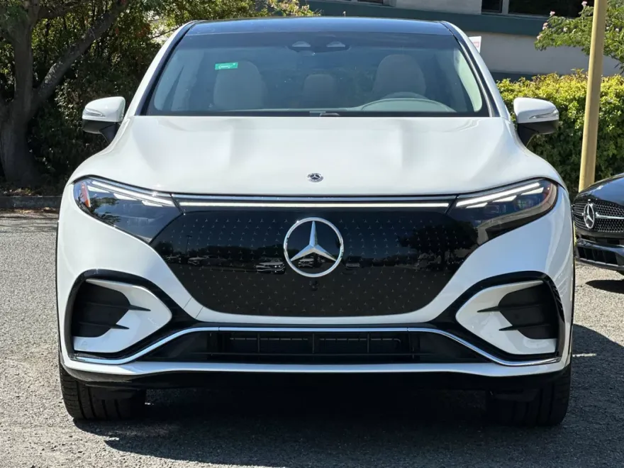 2026 Mercedes Benz EQS SUV 580 4MATIC photo 1