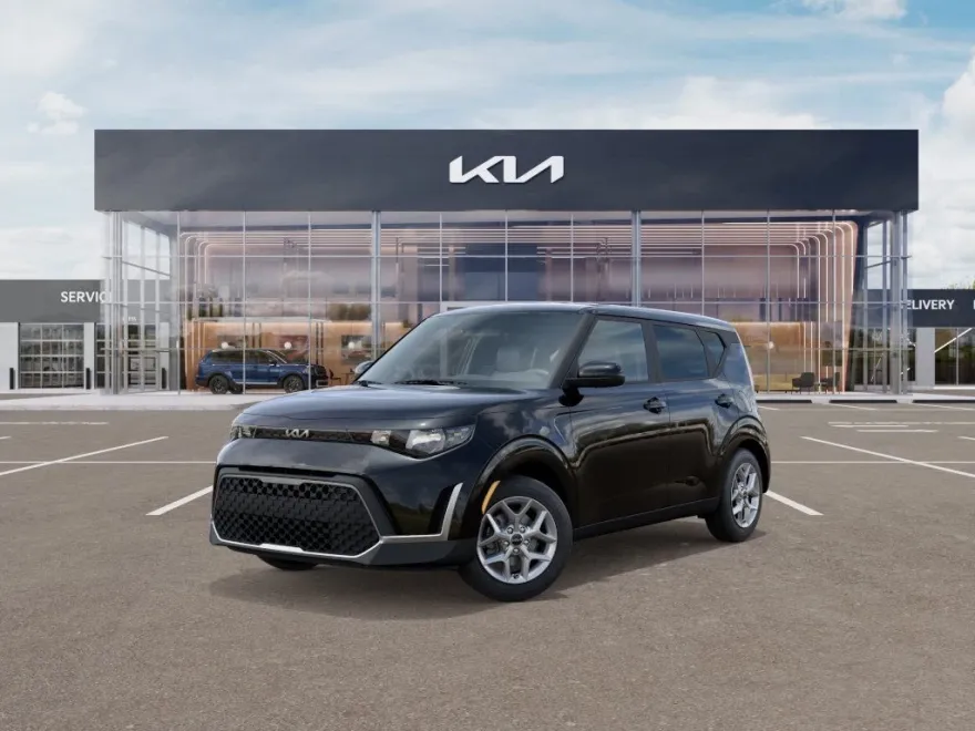 2025 Kia Soul LX photo 1