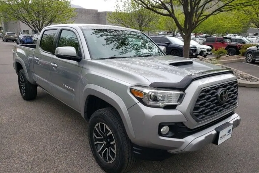 2021 Toyota Tacoma TRD Sport photo 1