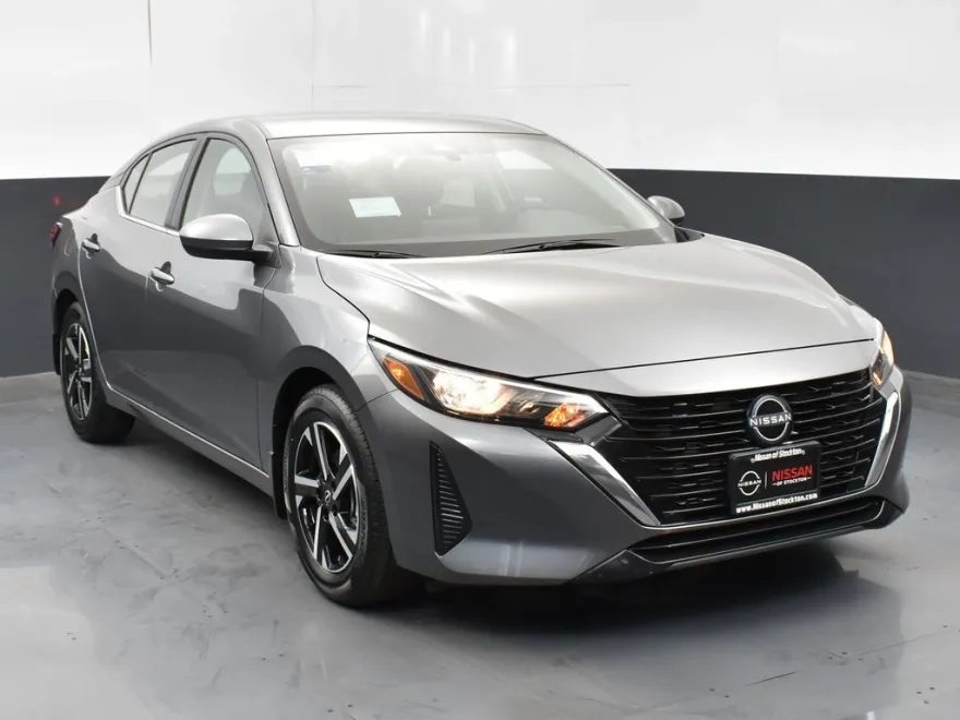 2025 Nissan Sentra SV photo 1