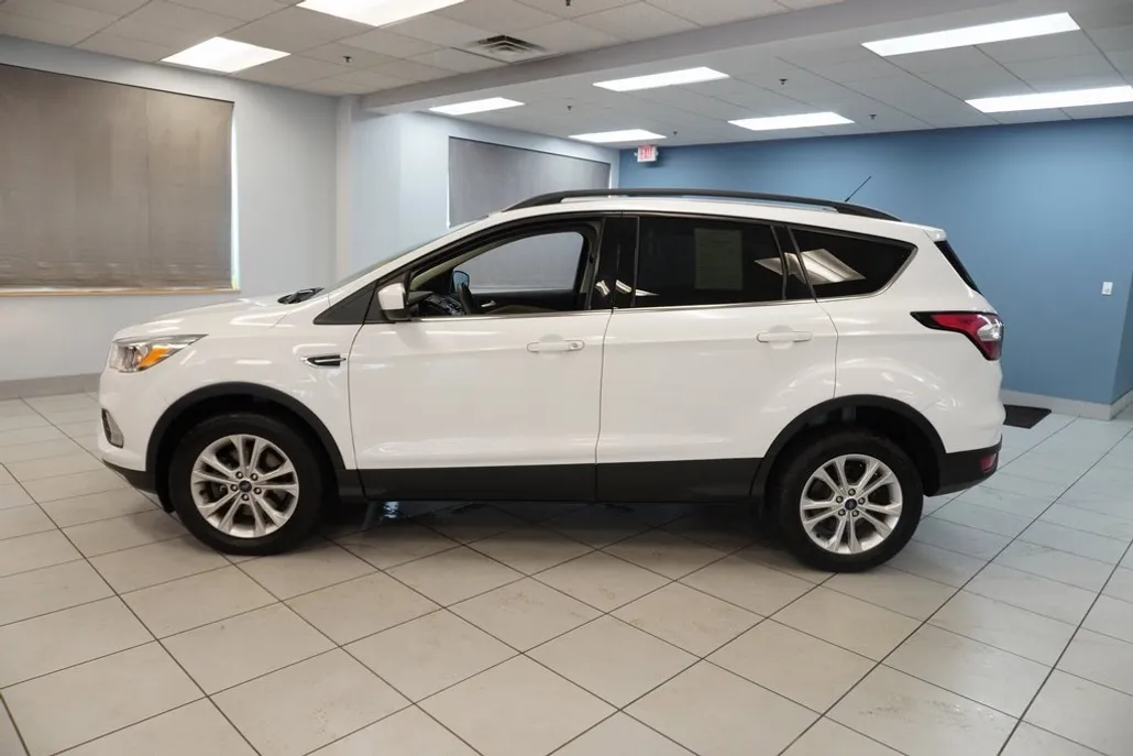 2018 Ford Escape SE photo 1