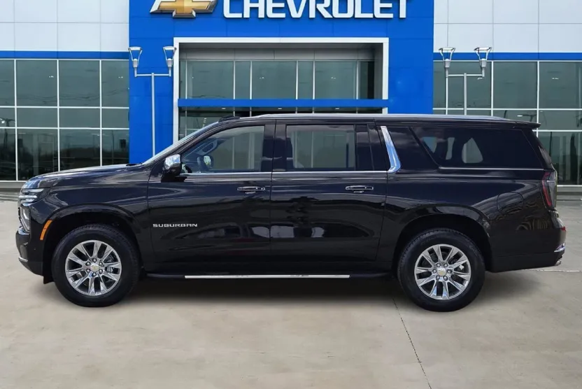 2026 Chevrolet Suburban Premier photo 1