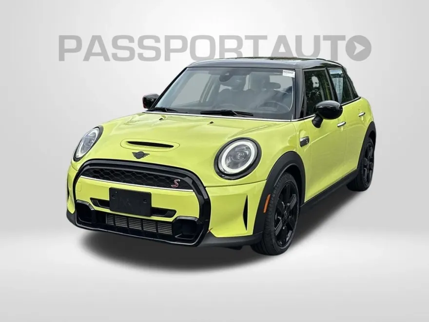 2024 Mini Cooper 4 Door Hardtop Signature photo 1