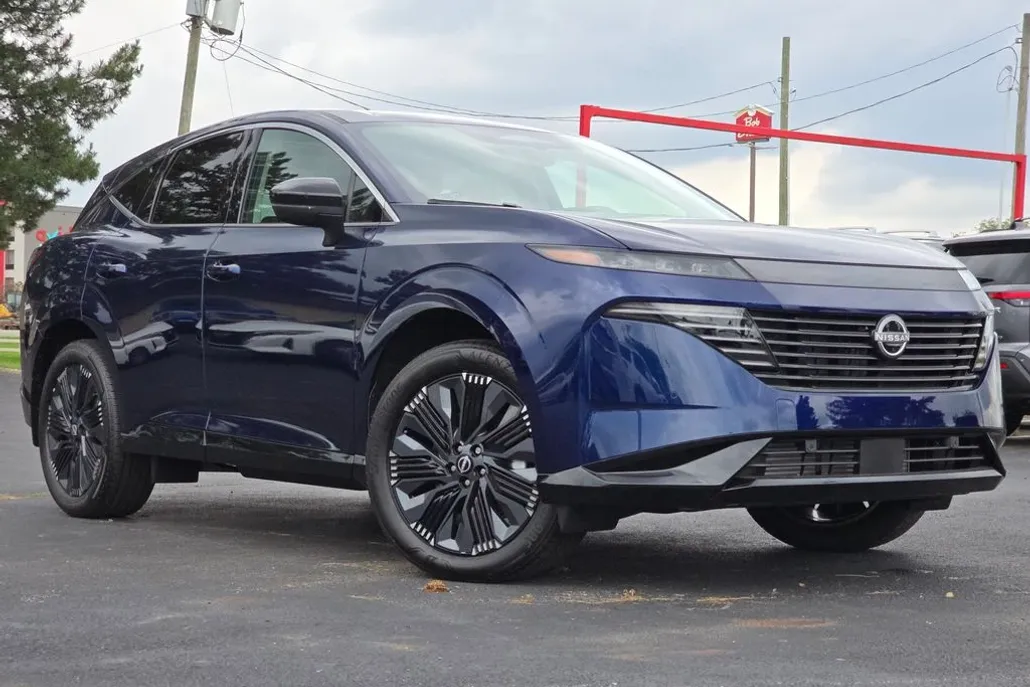 2025 Nissan Murano Platinum photo 1