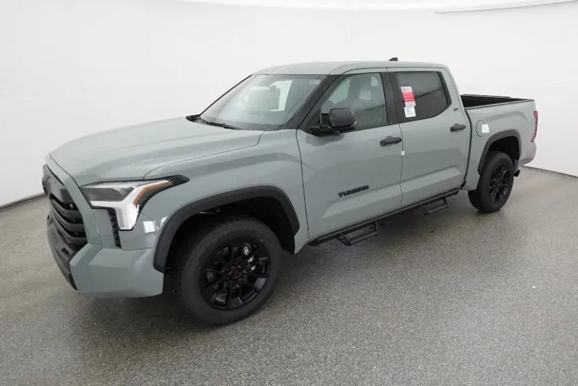 2026 Toyota Tundra SR5 CrewMax photo 1