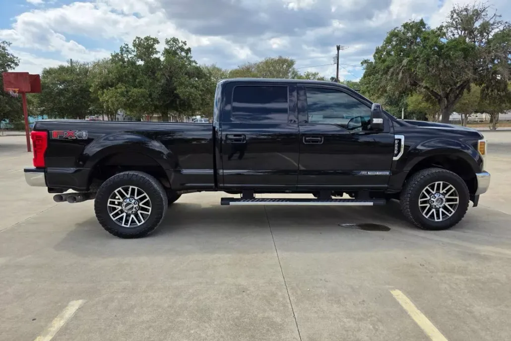 2019 Ford F-250 photo 1