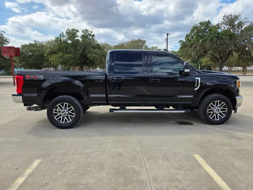 2019 Ford F-250 photo 1