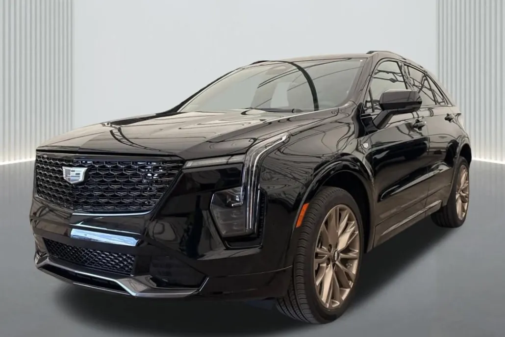 2025 Cadillac XT4 Sport photo 1