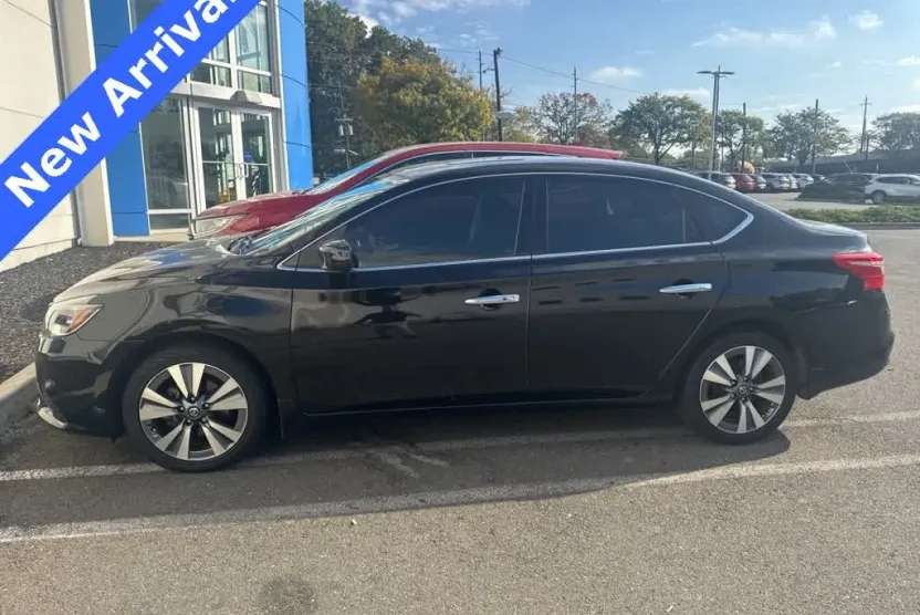 2019 Nissan Sentra SV photo 1