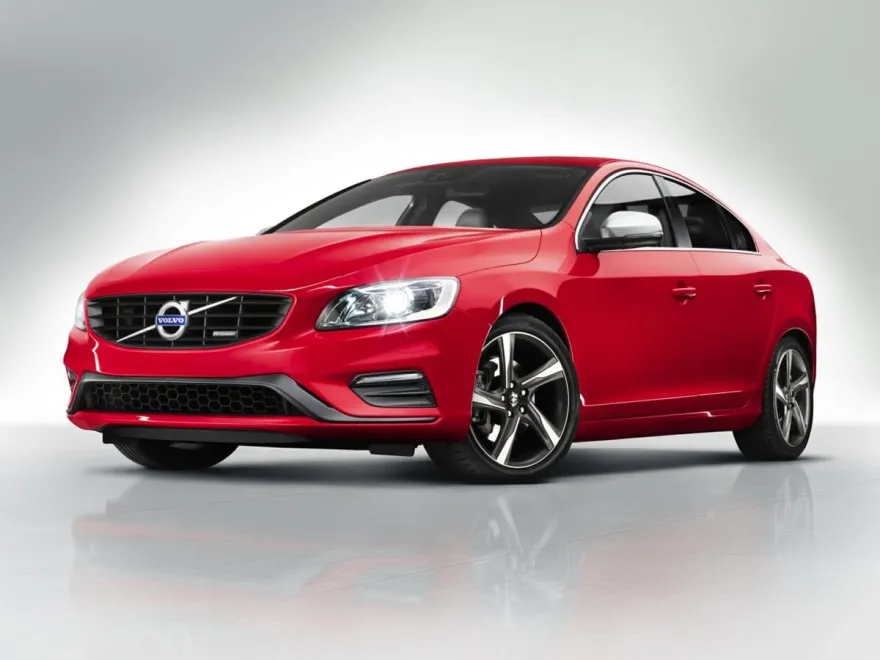 2016 Volvo S60 T6 Drive-E R-Design Platinum photo 1