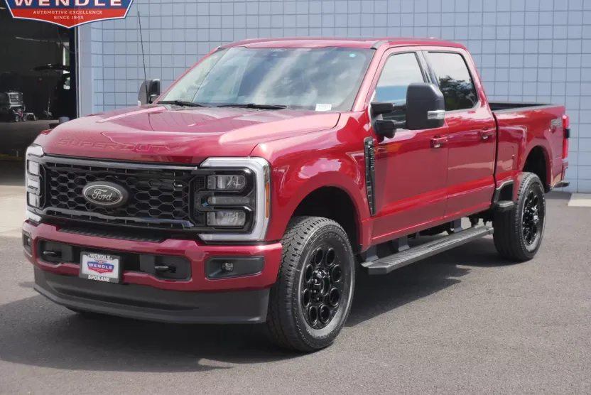 2025 Ford F-350 XLT photo 1
