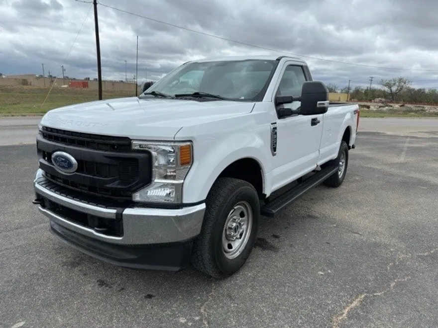 2022 Ford F-350 XL photo 1