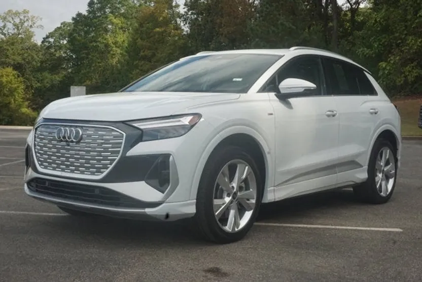 2023 Audi Q4 50 E-tron Premium photo 1