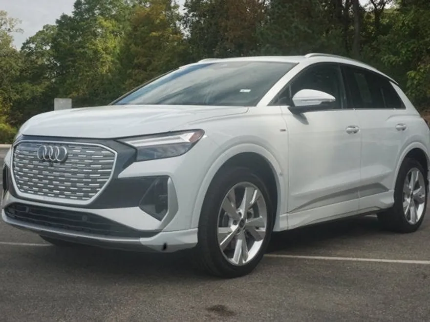 2023 Audi Q4 50 E-tron Premium photo 1