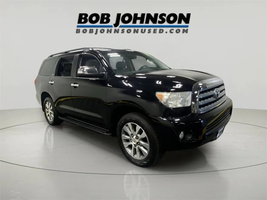 2016 Toyota Sequoia Limited photo 1