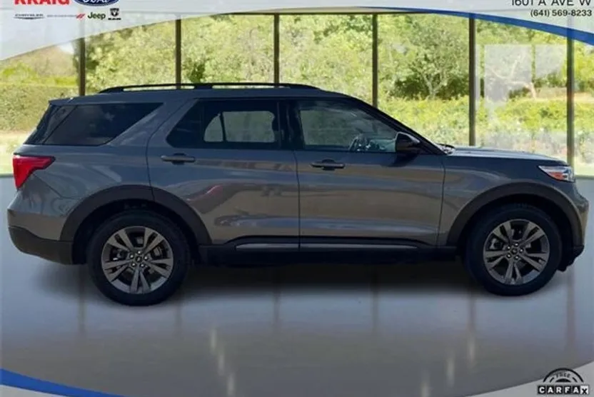 2022 Ford Explorer XLT photo 1