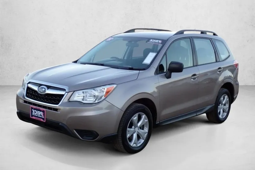 2015 Subaru Forester 2.5i photo 1