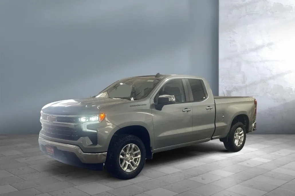 2024 Chevrolet Silverado 1500 LT photo 1