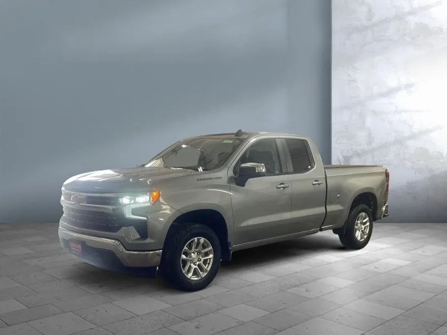 2024 Chevrolet Silverado 1500 LT photo 1