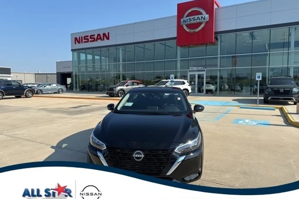 2025 Nissan Sentra SV photo 1