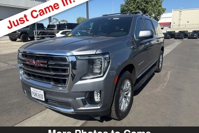 2022 Gmc Yukon XL SLT photo 1