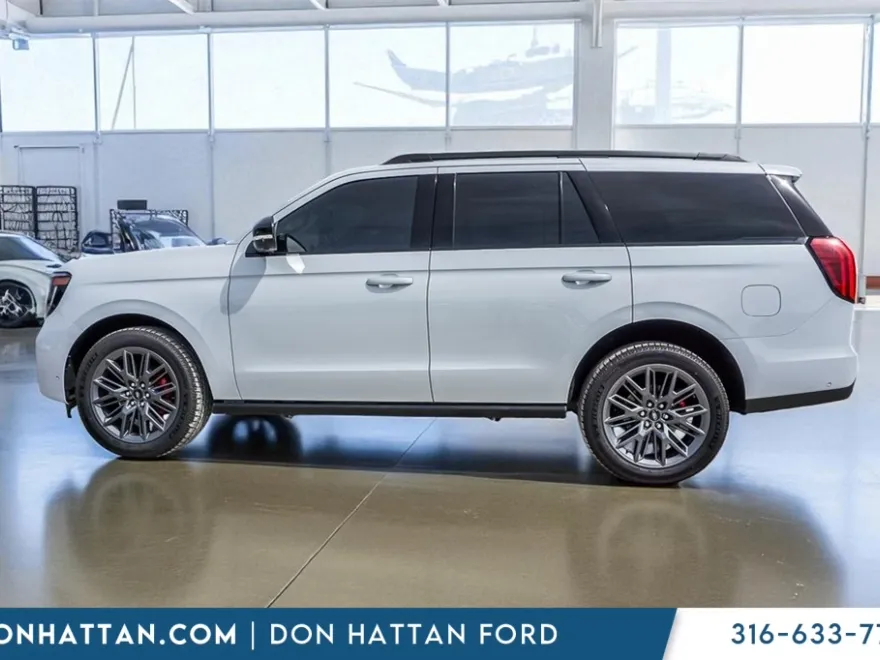 2025 Ford Expedition Platinum photo 1