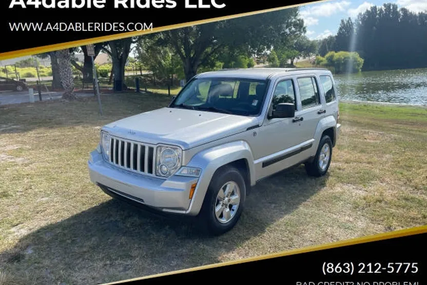 2012 Jeep Liberty Sport photo 1