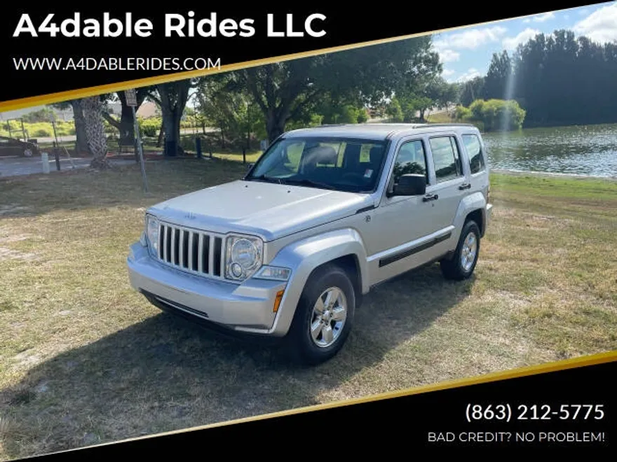 2012 Jeep Liberty Sport photo 1