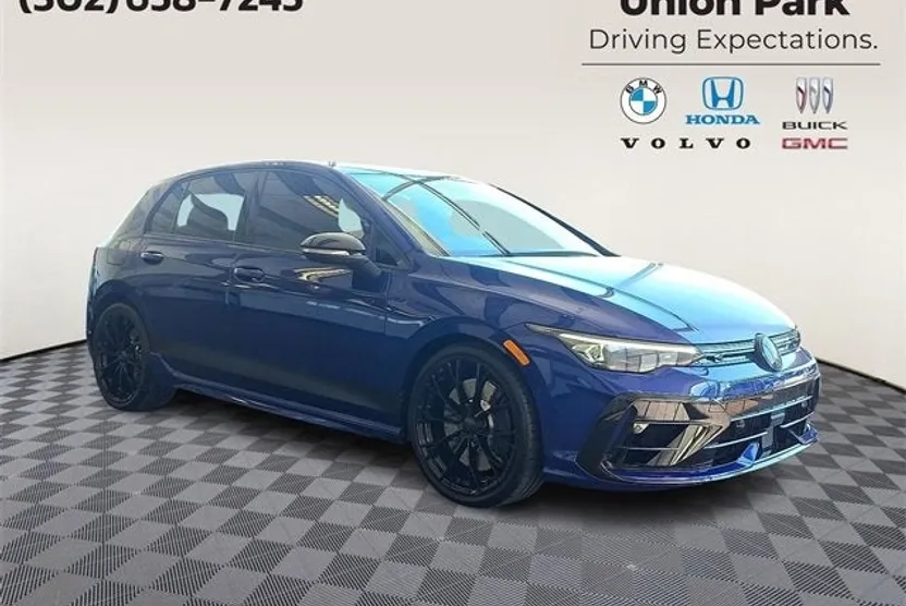 2025 Volkswagen Golf R photo 1