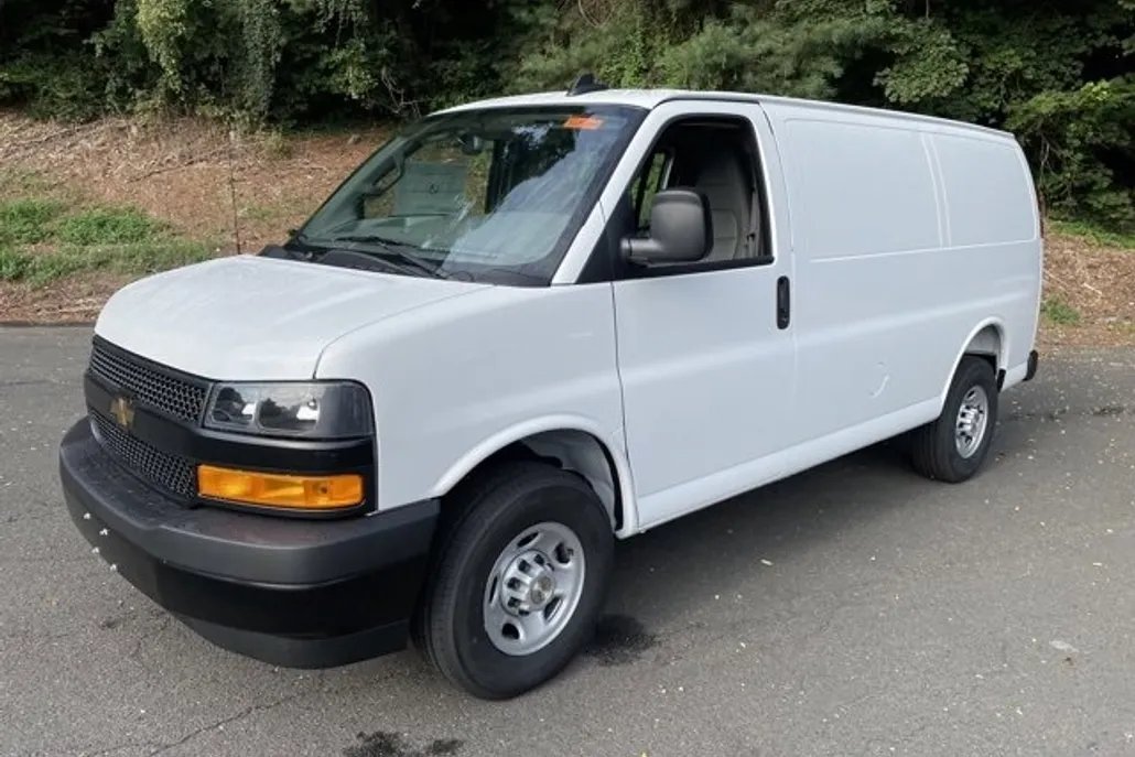 2025 Chevrolet Express Cargo 2500 Van photo 1