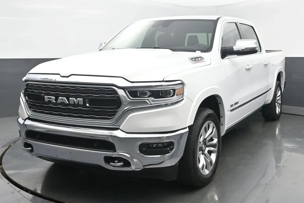 2023 Ram 1500 Limited photo 1