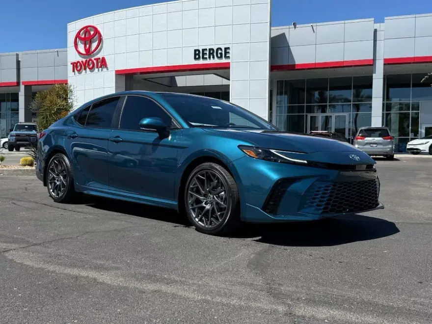 2025 Toyota Camry XSE photo 1