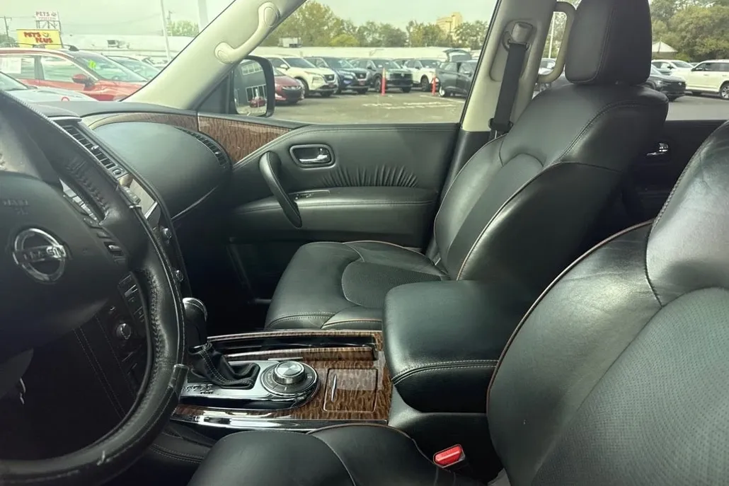 2018 Nissan Armada SL photo 1