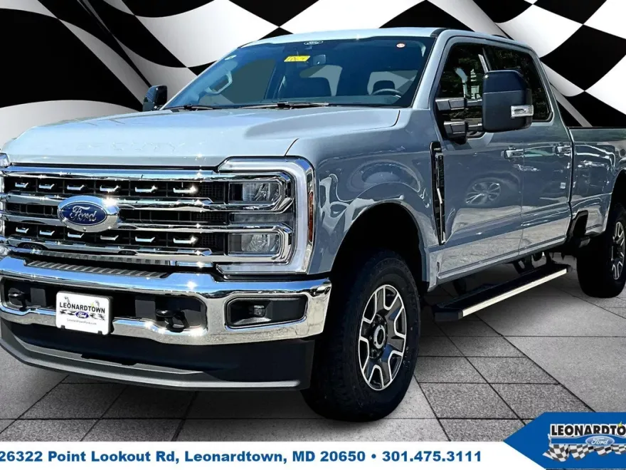 2026 Ford F-350 Lariat photo 1