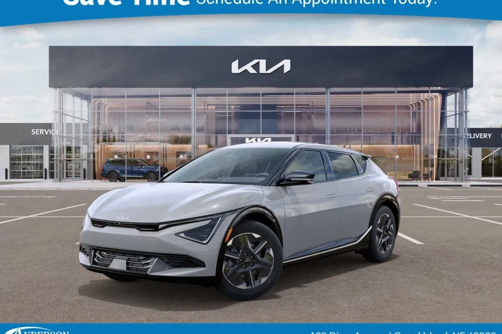 2025 Kia EV6 Light photo 1