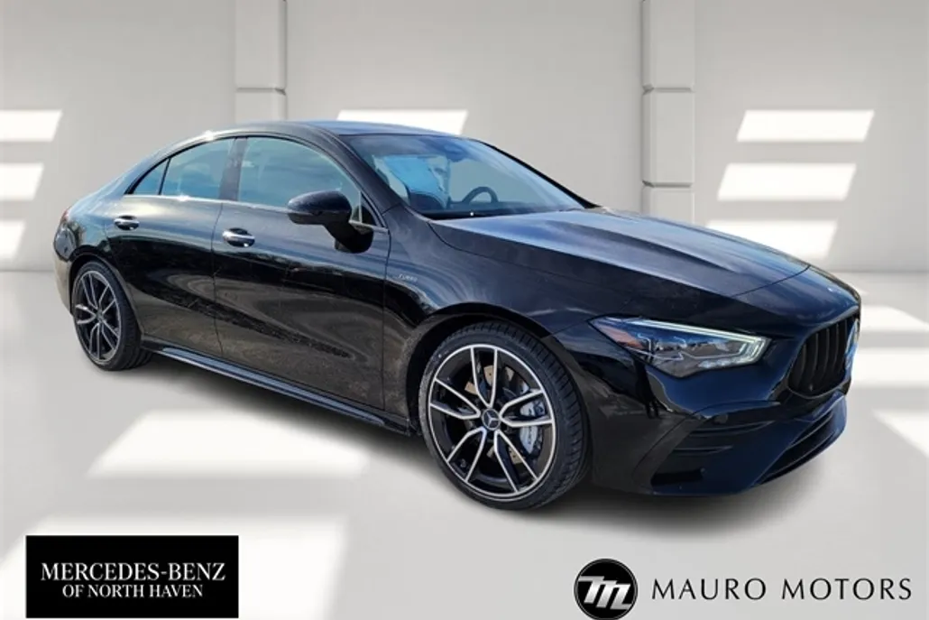 2025 Mercedes Benz CLA 35 AMG 4MATIC photo 1