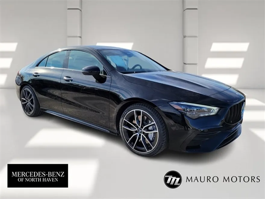 2025 Mercedes Benz CLA 35 AMG 4MATIC photo 1