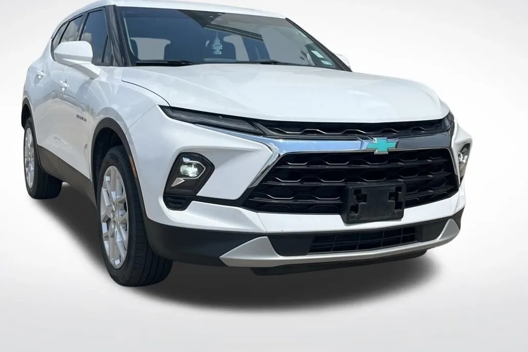 2023 Chevrolet Blazer 2LT photo 1